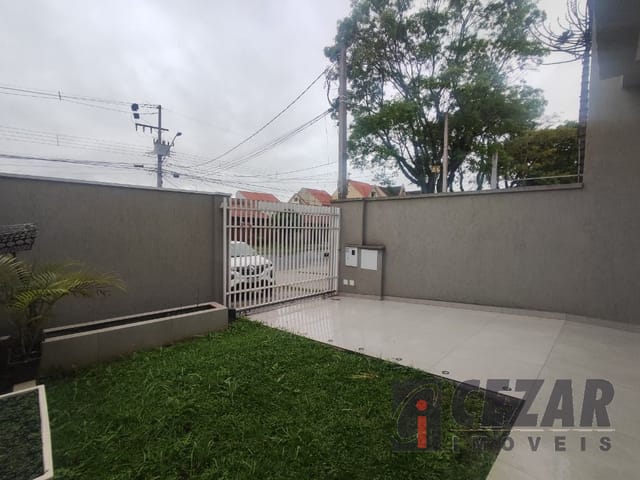 Sobrado 3 quartos e 2 banheiros, à venda, no bairro Bairro Alto em Curitiba