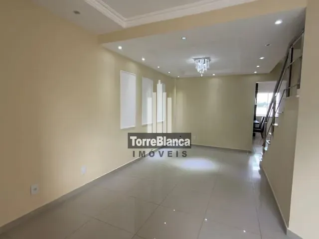 Sobrado com 290m² 3 quartos e 4 banheiros, à venda, no bairro Jardim América em Ponta Grossa