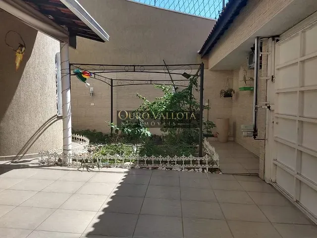 Sobrado com 270m² 4 quartos e 5 banheiros, à venda, no bairro Parque São Lucas em São Paulo