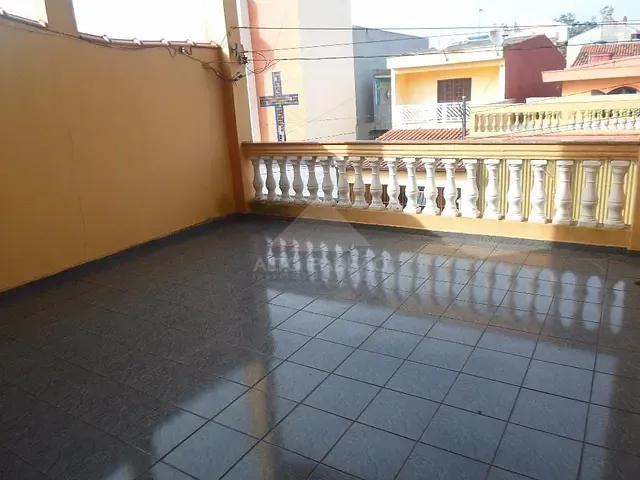 Sobrado com 155m² 3 quartos e 2 banheiros, à venda, no bairro Vila Nossa Senhora das Vitórias em Mauá