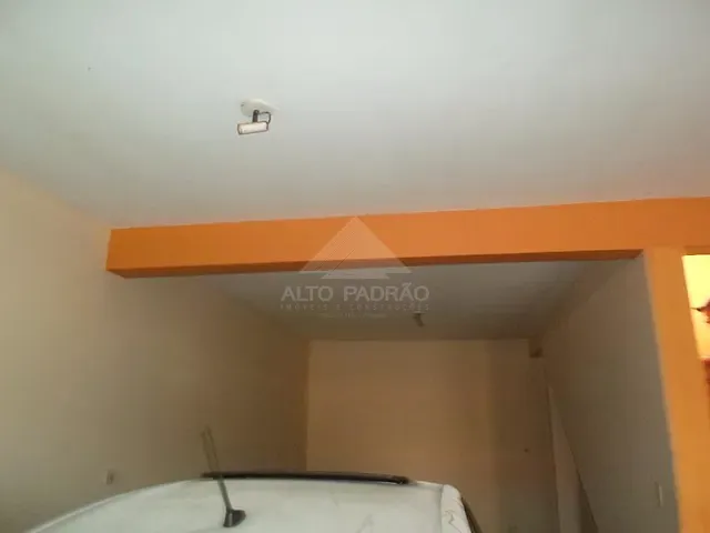 Sobrado com 155m² 3 quartos e 2 banheiros, à venda, no bairro Vila Nossa Senhora das Vitórias em Mauá