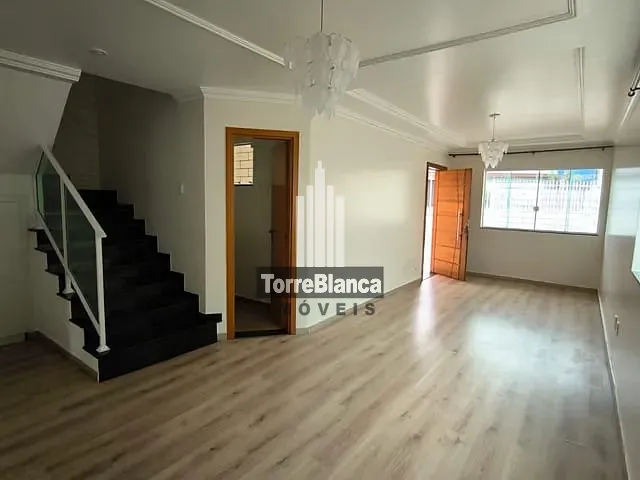 Sobrado com 123m² 3 quartos e 3 banheiros, à venda, no bairro Colônia Dona Luíza em Ponta Grossa