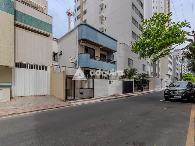 Apartamento 2 quartos e 2 banheiros, à venda, no bairro Centro em Balneário Camboriú