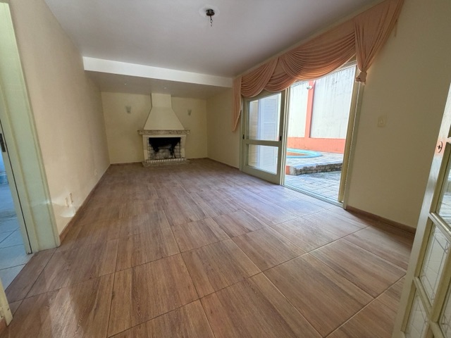 Sobrado com 284m² 3 quartos e 5 banheiros, à venda, no bairro Centro em Pelotas