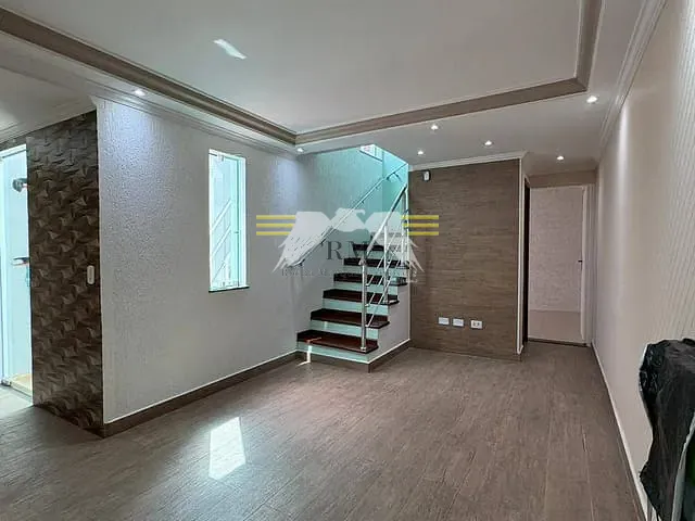 Sobrado com 150m² 3 quartos e 1 banheiro, à venda, no bairro Jardim Piqueroby em São Paulo