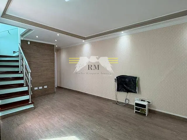 Sobrado com 150m² 3 quartos e 1 banheiro, à venda, no bairro Jardim Piqueroby em São Paulo