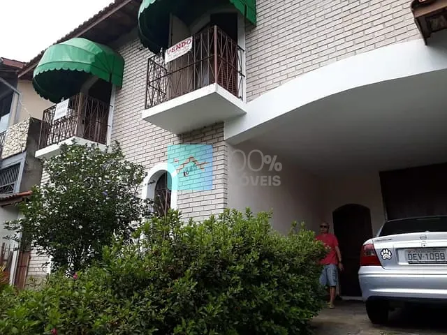 Sobrado com 372m² 3 quartos e 3 banheiros, à venda, no bairro Jardim Apolo em São José dos Campos