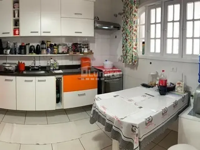 Sobrado com 360m² 3 quartos e 4 banheiros, à venda, no bairro Vila Oliveira em Mogi das Cruzes