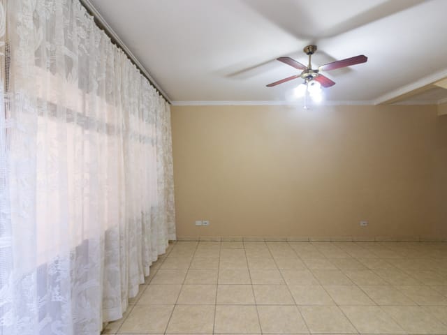 Foto do Sobrado - Sobrado para venda em Vila João Batista com 2 quartos, sendo 1 suíte, 150m² | Lares e Andares Imóveis