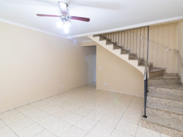 Foto do Sobrado - Sobrado para venda em Vila João Batista com 2 quartos, sendo 1 suíte, 150m² | Lares e Andares Imóveis