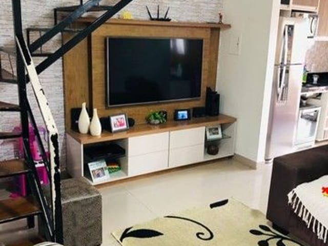 Foto do Sobrado - Sobrado com 2 dormitórios à venda, 58 m² por R$ 255.000,00 - Jardim Minas Gerais - São José dos Campos/SP | INDEPENDENCE NEGOCIOS IMOBILIARIOS LTDA