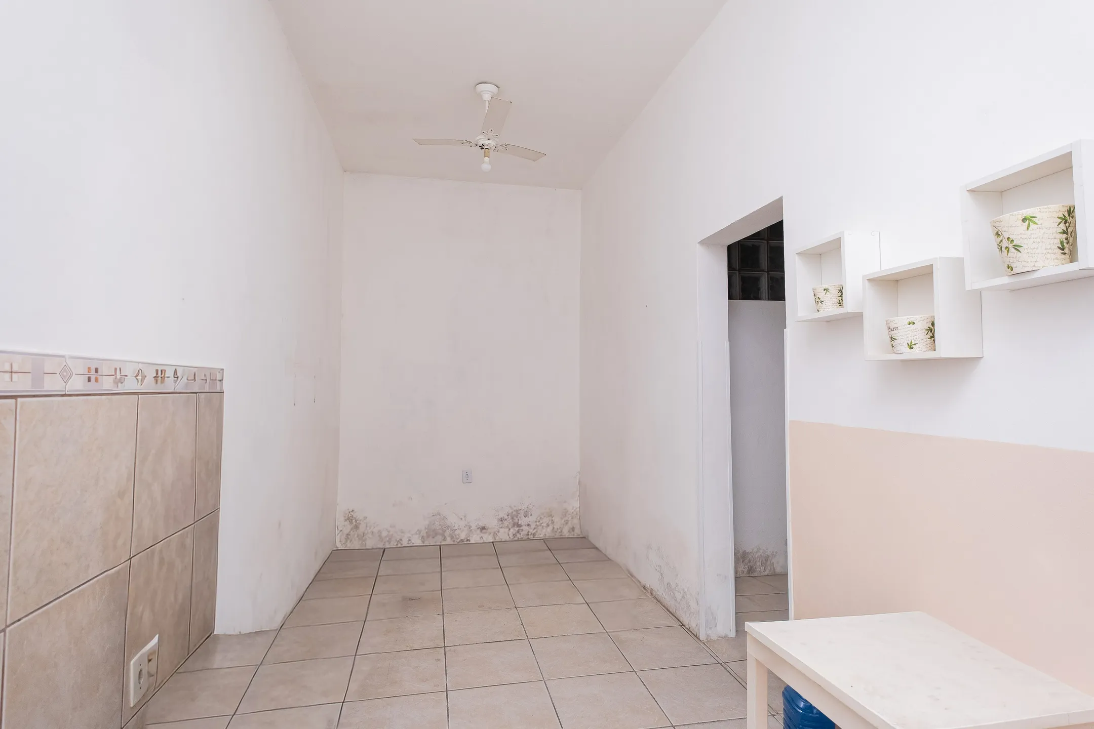 Casa à venda no Areal, Pelotas - 120 m², 3 quartos (sendo 1 suíte com closet), churrasqueira interna e excelente posição solar. - 20