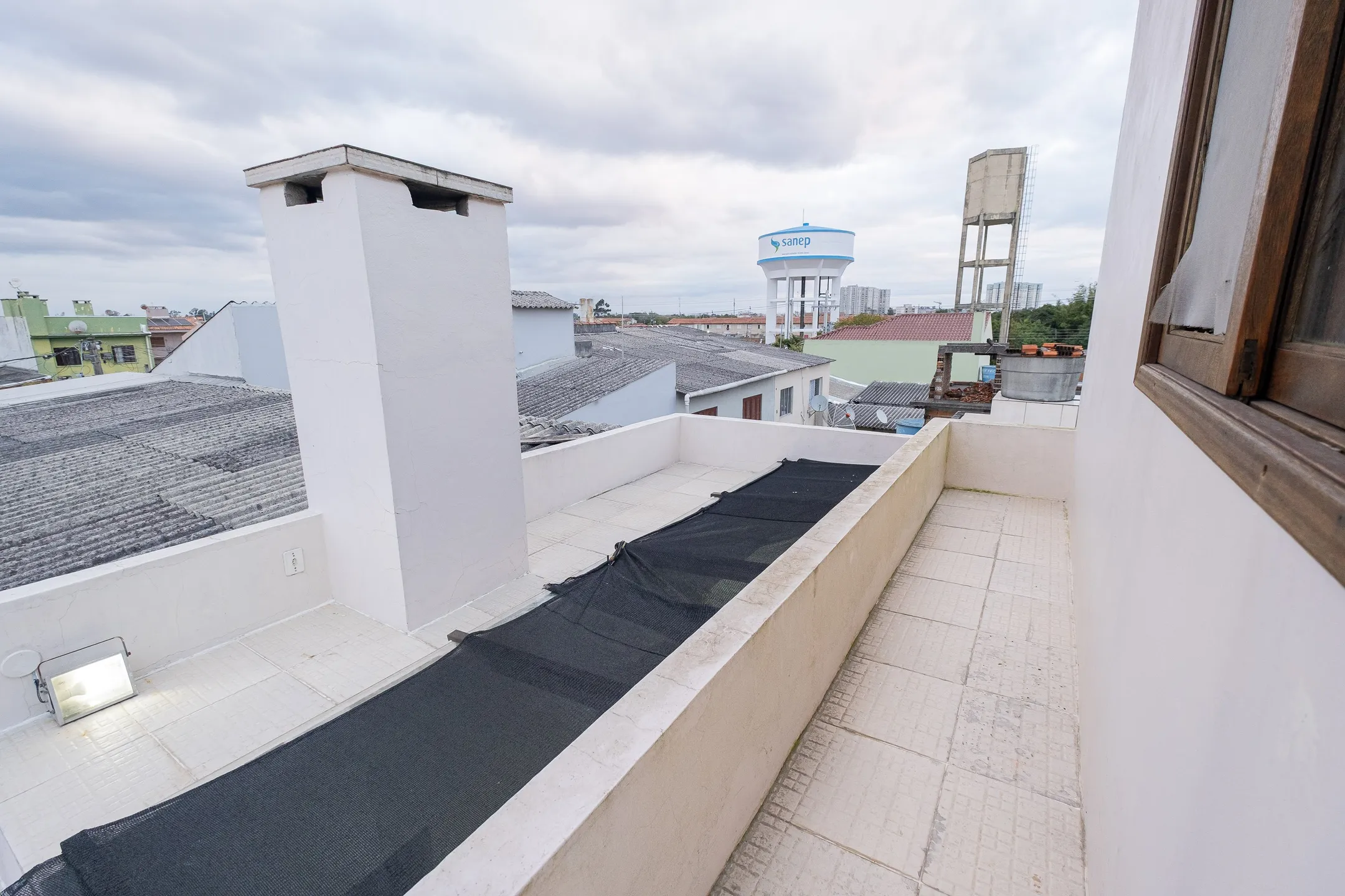 Casa à venda no Areal, Pelotas - 120 m², 3 quartos (sendo 1 suíte com closet), churrasqueira interna e excelente posição solar. - 24