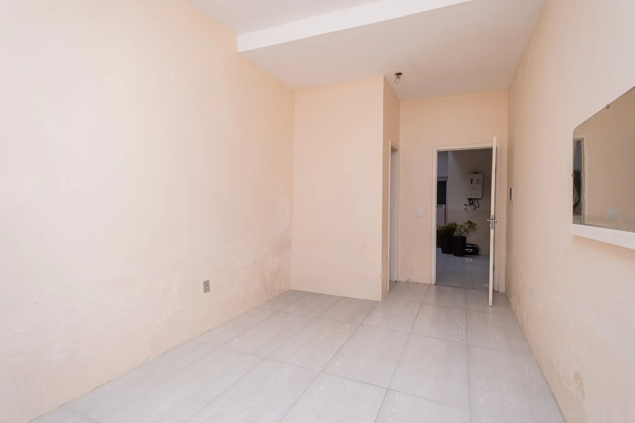 Casa à venda no Areal, Pelotas - 120 m², 3 quartos (sendo 1 suíte com closet), churrasqueira interna e excelente posição solar. - 6