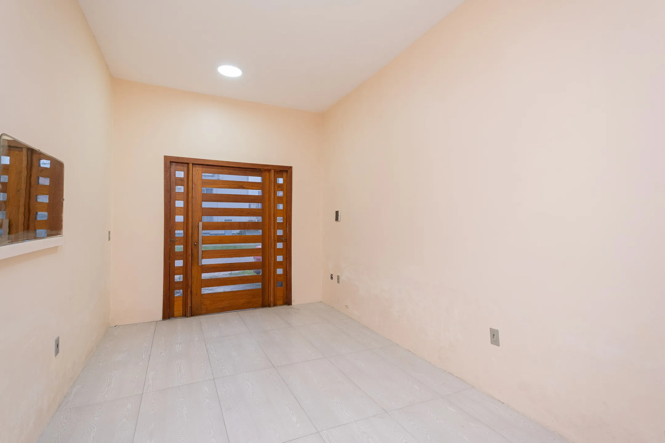Casa à venda no Areal, Pelotas - 120 m², 3 quartos (sendo 1 suíte com closet), churrasqueira interna e excelente posição solar. - 7