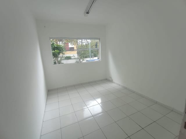 Sobrado com 80m², para alugar, no bairro Vila Deodoro em São Paulo