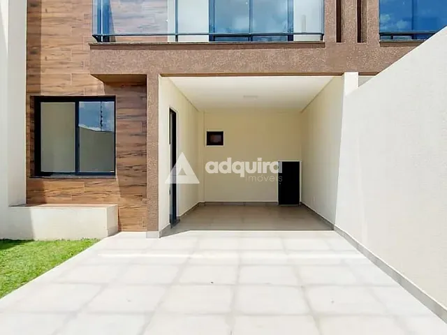 Sobrado com 115m² 3 quartos e 3 banheiros, à venda, no bairro Uvaranas em Ponta Grossa