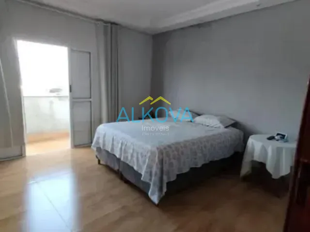 Sobrado com 125m² 2 quartos e 2 banheiros, à venda, no bairro Recanto dos Eucaliptos em São José dos Campos