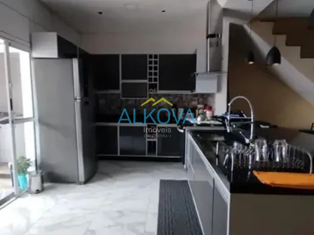 Sobrado com 125m² 2 quartos e 2 banheiros, à venda, no bairro Recanto dos Eucaliptos em São José dos Campos