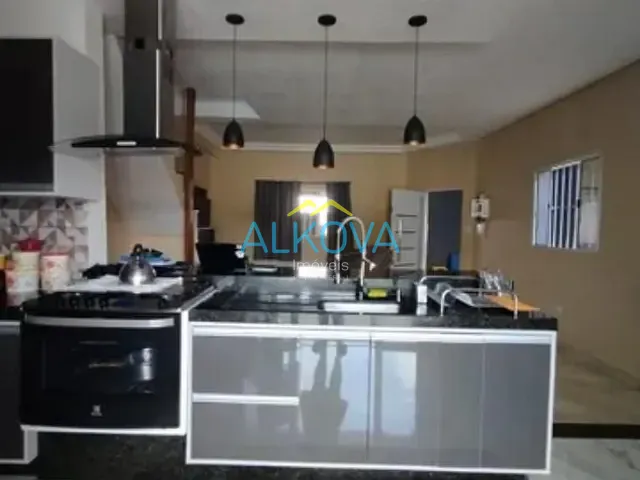 Sobrado com 125m² 2 quartos e 2 banheiros, à venda, no bairro Recanto dos Eucaliptos em São José dos Campos