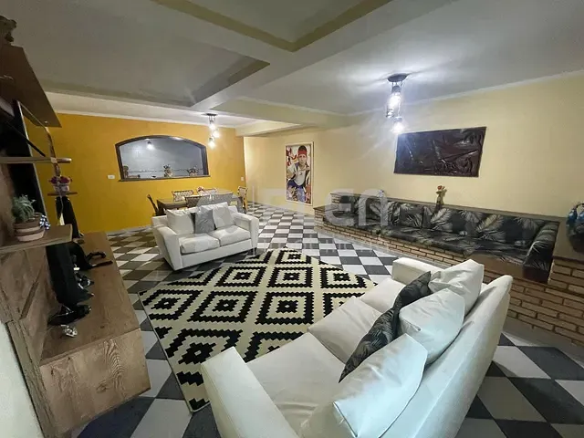 Sobrado com 300m² 3 quartos e 6 banheiros, à venda, no bairro Vila Irmãos Arnoni em São Paulo