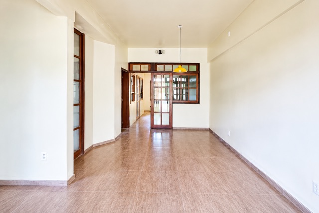 Sobrado com 325m² 4 quartos e 2 banheiros, à venda, no bairro Centro em Pelotas