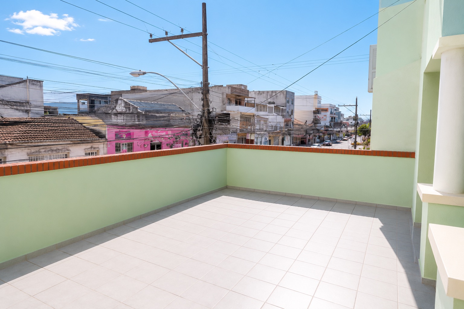 Casa à venda na Deodoro, centro de Pelotas - 309 m², 4 quartos (sendo 1 suíte), lareira, churrasqueira e pátio aos fundos. - 8