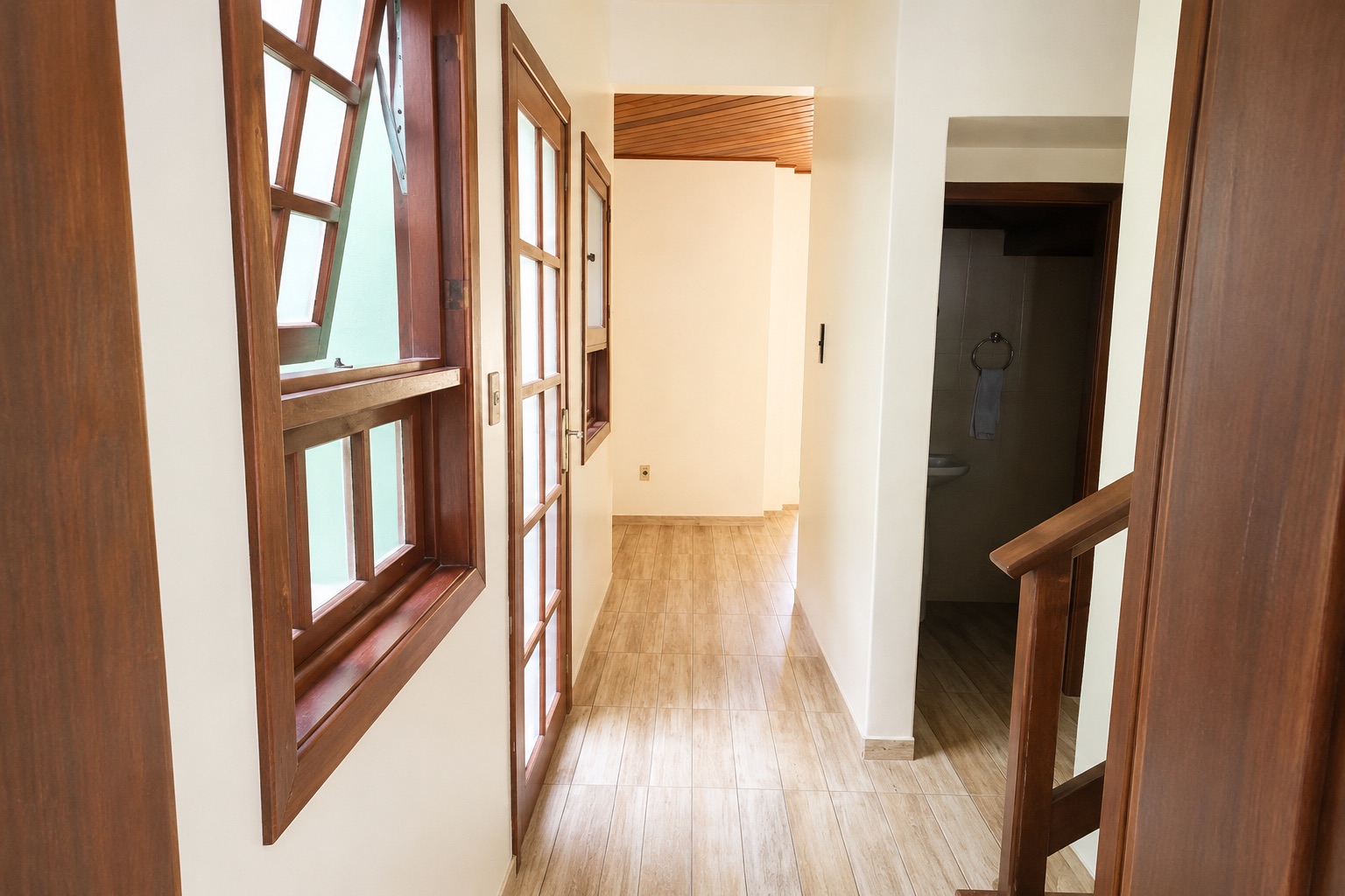 Casa à venda na Deodoro, centro de Pelotas - 309 m², 4 quartos (sendo 1 suíte), lareira, churrasqueira e pátio aos fundos. - 12
