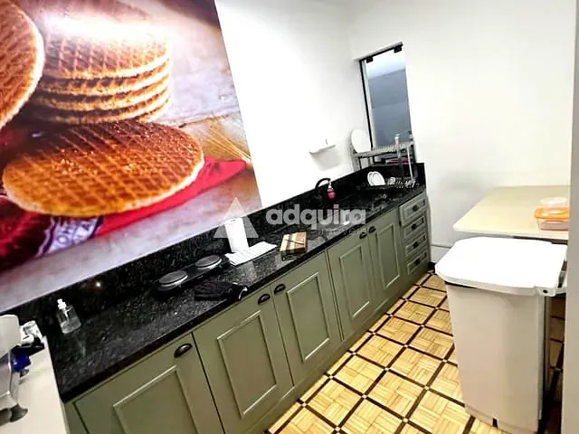 Sobrado com 330m² 3 quartos e 3 banheiros, à venda, no bairro Centro em Ponta Grossa