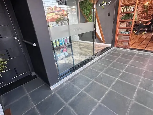 Sobrado com 330m² 3 quartos e 3 banheiros, à venda, no bairro Centro em Ponta Grossa