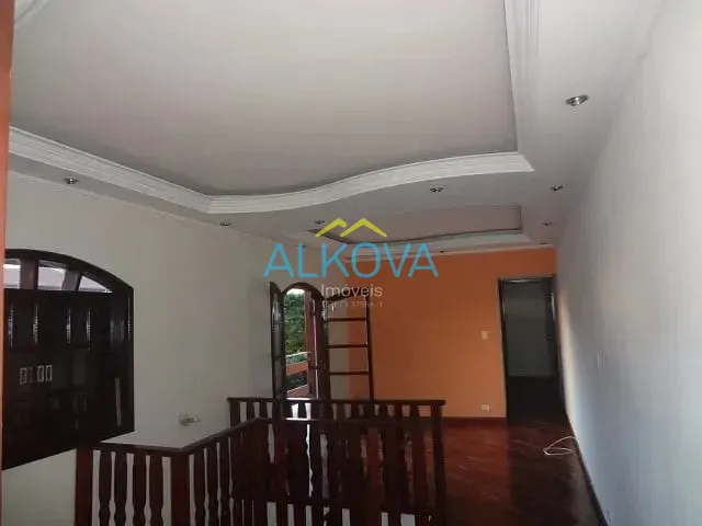 Sobrado com 125m² 4 quartos e 2 banheiros, à venda, no bairro Residencial União em São José dos Campos