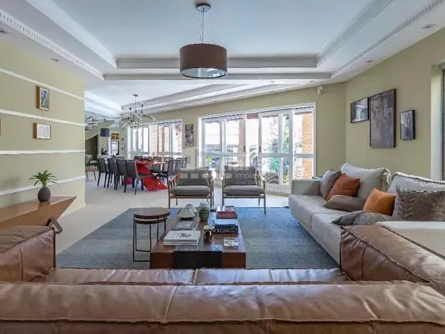 Sobrado com 560m² 4 quartos e 6 banheiros, à venda, no bairro Vila Oliveira em Mogi das Cruzes