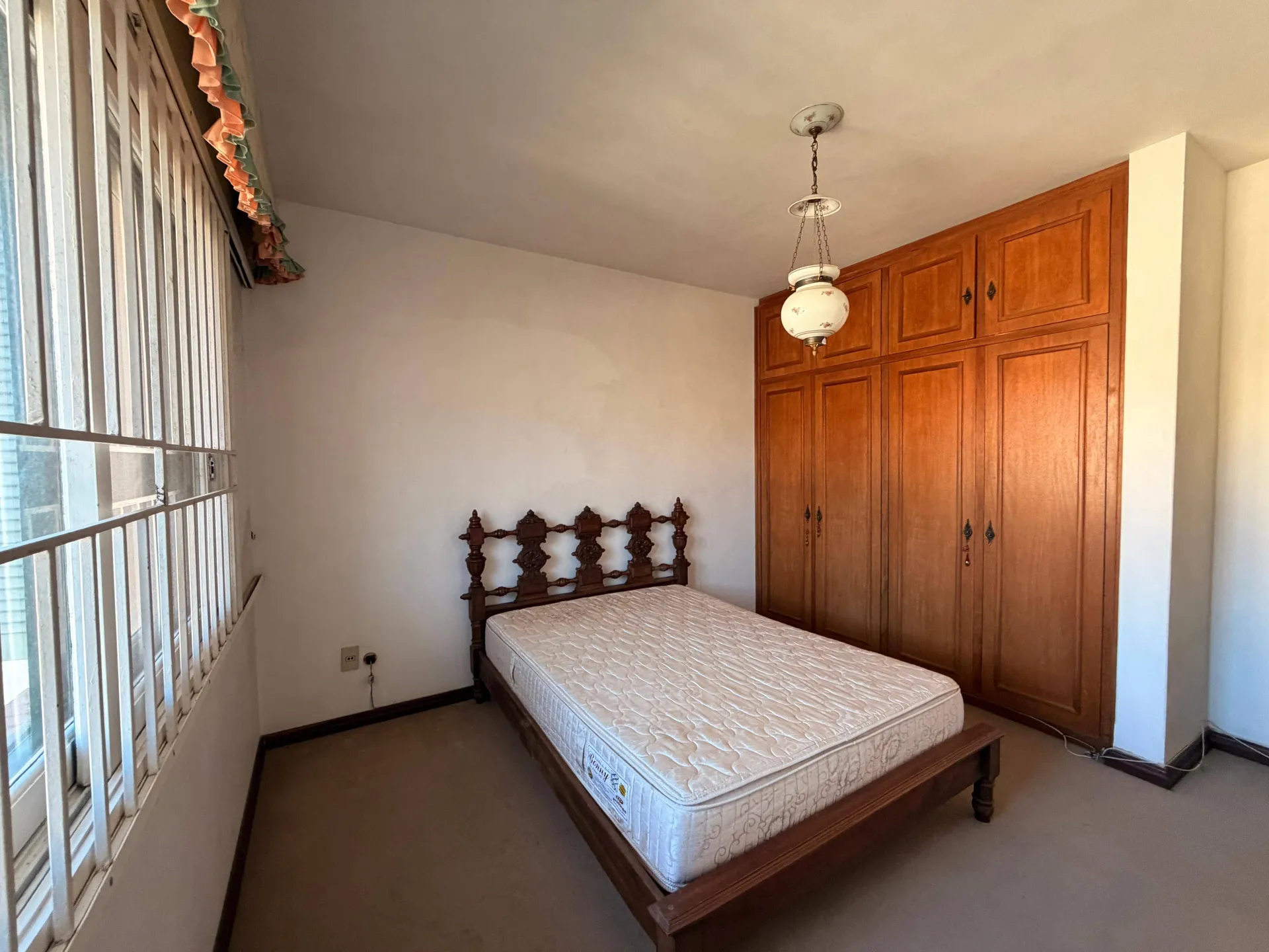 Casa à venda no Areal, Pelotas - 368 m², 3 quartos (sendo 1 suíte), alto padrão, com elevador e amplo espaço gourmet. - 15
