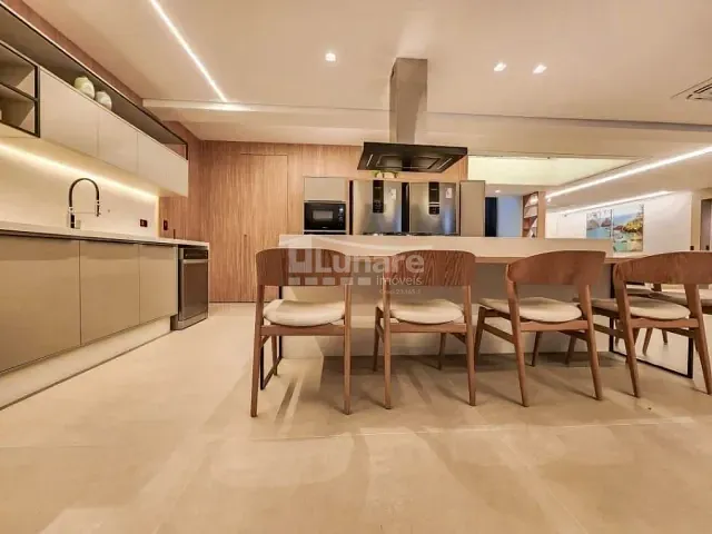 Sobrado com 750m² 6 quartos e 8 banheiros, à venda, no bairro Riviera de São Lourenço em Bertioga