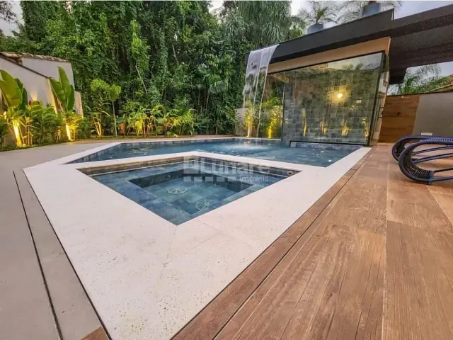 Sobrado com 750m² 6 quartos e 8 banheiros, à venda, no bairro Riviera de São Lourenço em Bertioga