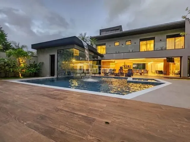 Sobrado com 750m² 6 quartos e 8 banheiros, à venda, no bairro Riviera de São Lourenço em Bertioga