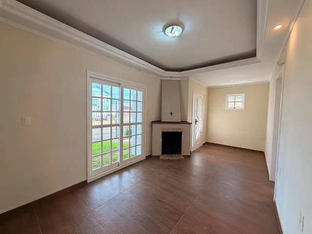 Sobrado com 465m² 4 quartos e 4 banheiros, à venda, no bairro Três Vendas em Pelotas