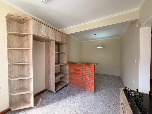 Sobrado com 465m² 4 quartos e 4 banheiros, à venda, no bairro Três Vendas em Pelotas