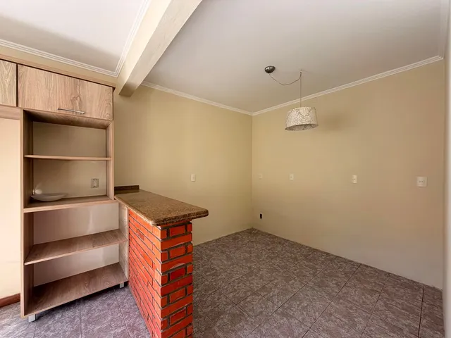 Sobrado com 465m² 4 quartos e 4 banheiros, à venda, no bairro Três Vendas em Pelotas