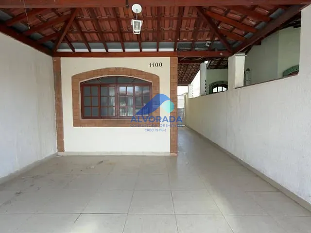 Sobrado com 125m² 3 quartos e 1 banheiro, para alugar, no bairro Jardim das Indústrias em São José dos Campos