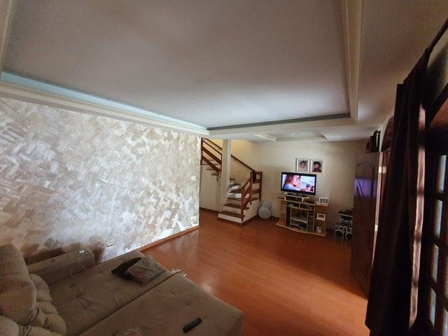 Foto do Sobrado - Sobrado com 4 dormitórios à venda, 219 m² por R$ 380.000,00 - Jardim Castanheira - São José dos Campos/SP | INDEPENDENCE NEGOCIOS IMOBILIARIOS LTDA