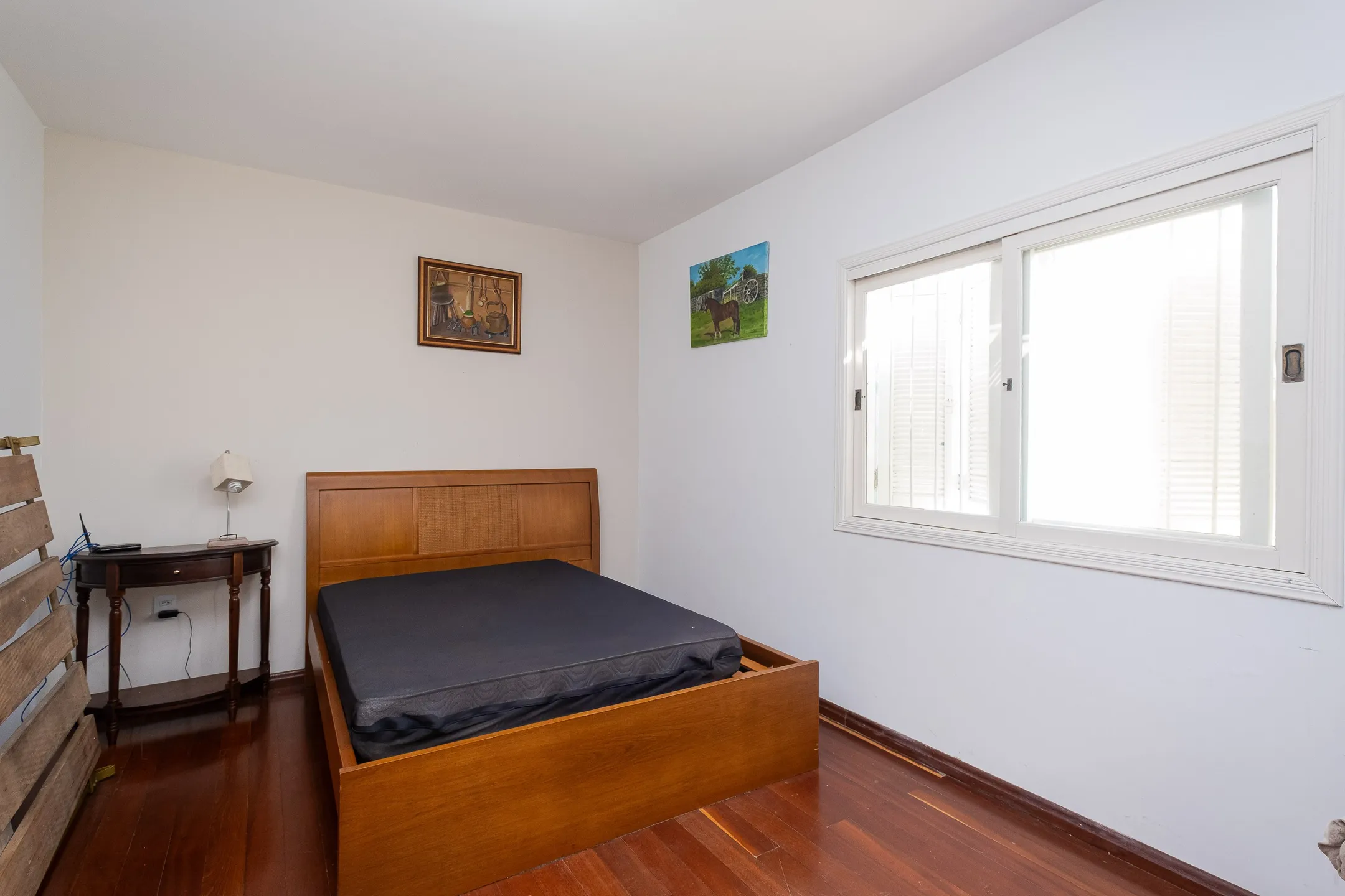 Casa de alto padrão à venda no Laranjal, Pelotas - 376 m², 5 quartos (sendo 1 suíte), móveis planejados e área gourmet com vista para a praia. - 9