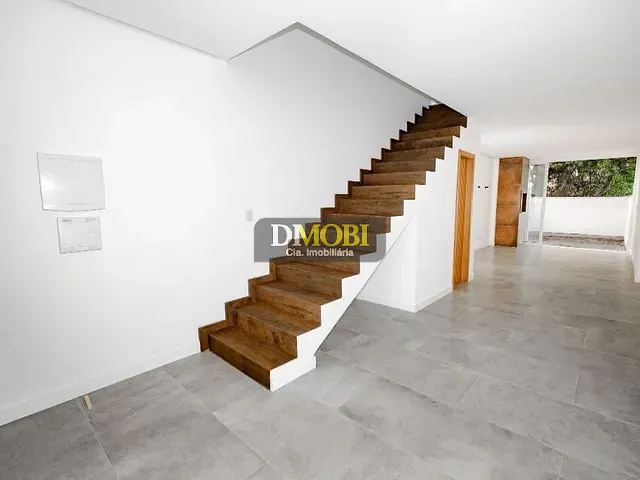 Sobrado com 120m² 2 quartos e 3 banheiros, à venda, no bairro Parque Olinda em Gravataí