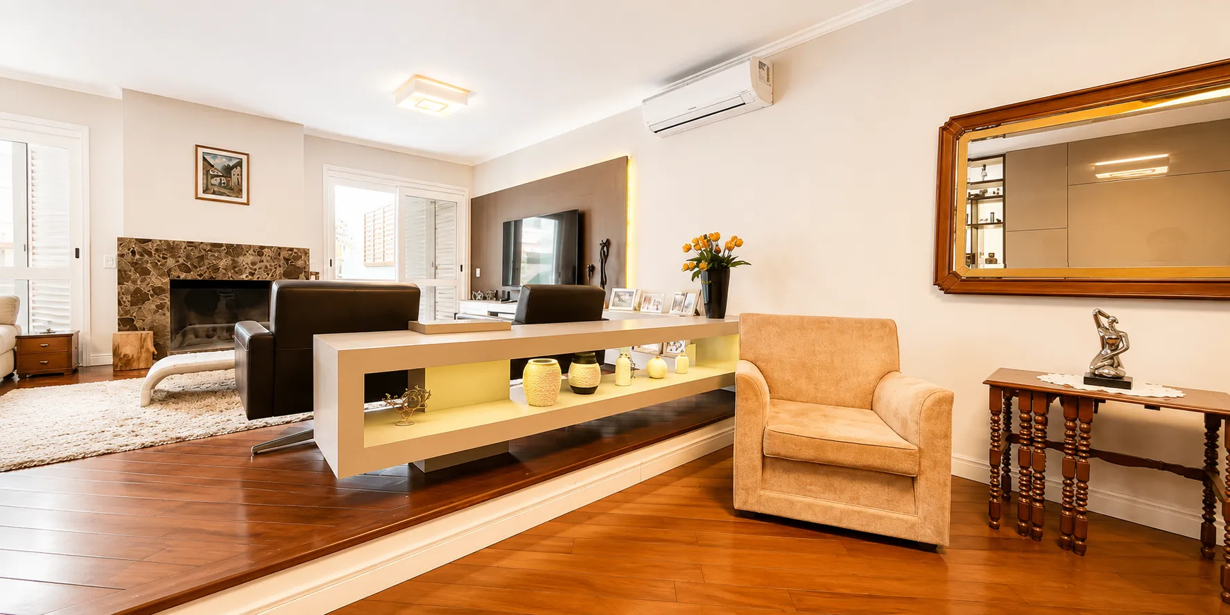 Casa de alto padrão à venda na Colina do Sol, Três Vendas - 280 m², 3 quartos (sendo 1 suíte com hidro) e amplo espaço gourmet com piscina. - 25