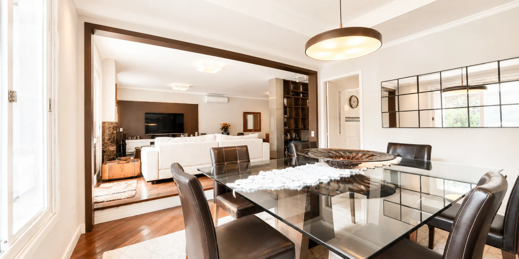 Casa de alto padrão à venda na Colina do Sol, Três Vendas - 280 m², 3 quartos (sendo 1 suíte com hidro) e amplo espaço gourmet com piscina. - 10