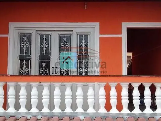 Sobrado com 125m² 3 quartos e 2 banheiros, à venda, no bairro Residencial Uniao em São José dos Campos