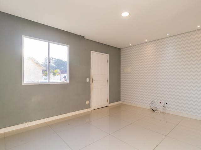 Foto do Sobrado - Sobrado para venda em Jardim Pioneiro com 2 quartos, 100m² | Lares e Andares Imóveis