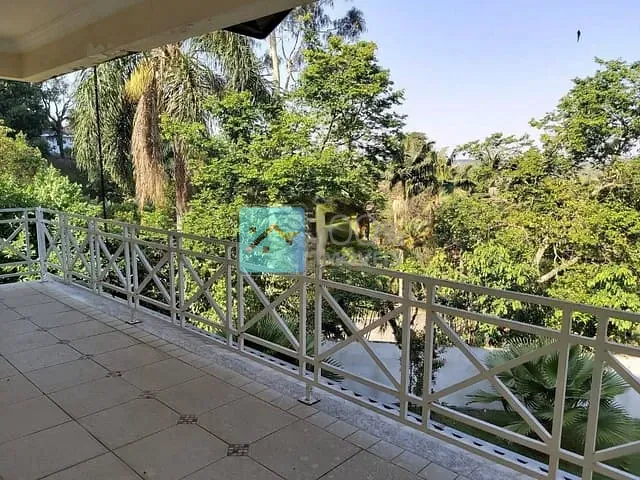 Sobrado com 4000m² 5 quartos e 8 banheiros, à venda, no bairro Quinta das Flores em São José dos Campos