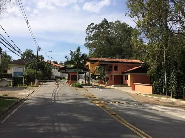Casa 5 quartos e 5 banheiros, à venda, no bairro Granja Viana II em Cotia