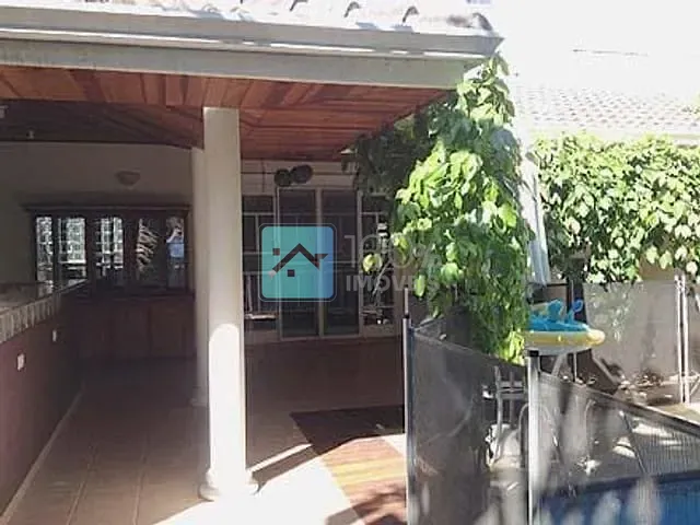 Sobrado com 390m² 4 quartos e 3 banheiros, à venda, no bairro Urbanova em São José dos Campos
